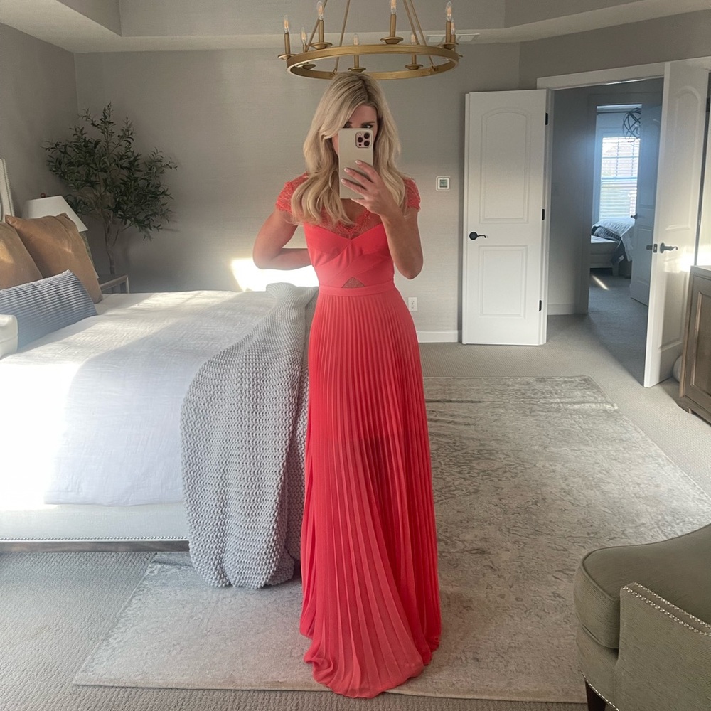 BCBG NEW coral dress size 4